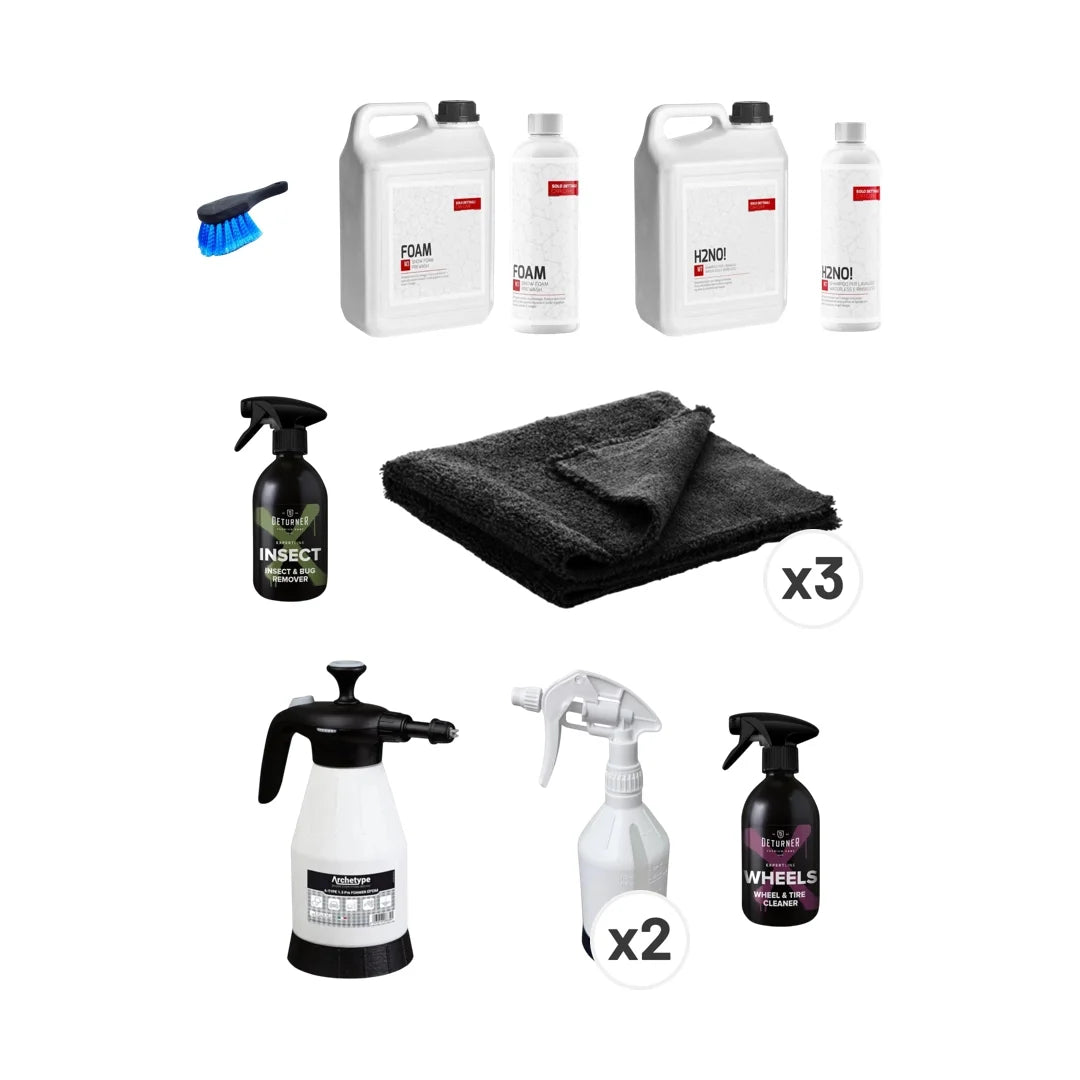 kit con in necessario per lavare l'auto in modo sicuro utilizzando le piste self service