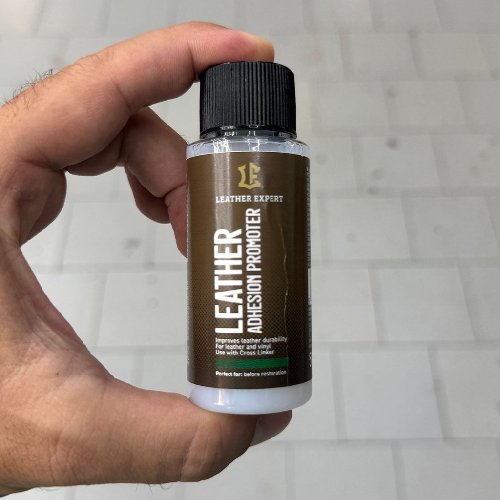 Aggrappante Per Pelle Adhesion Promoter by Leather Expert - Solodettagli