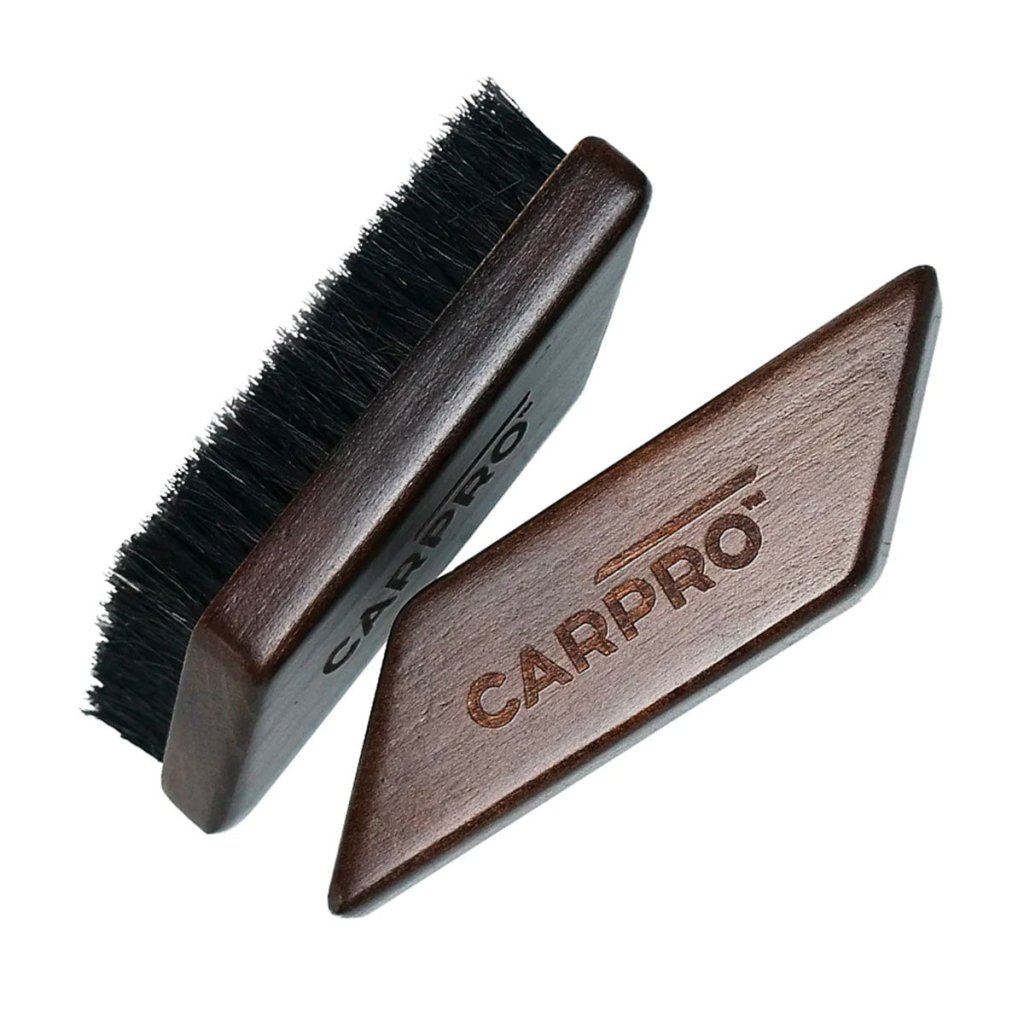 CarPro Leather and Fabric Brush - Solodettagli