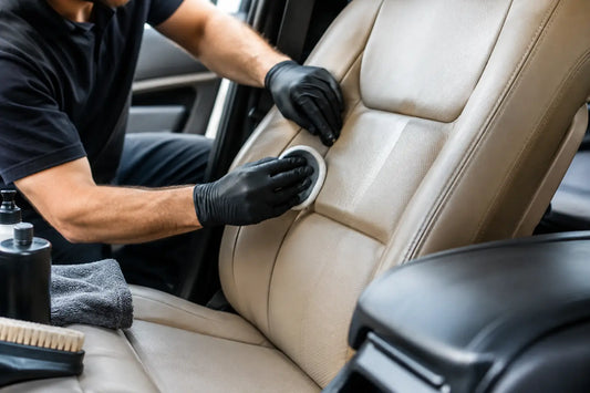 Restauro interni pelle auto fatto davvero bene