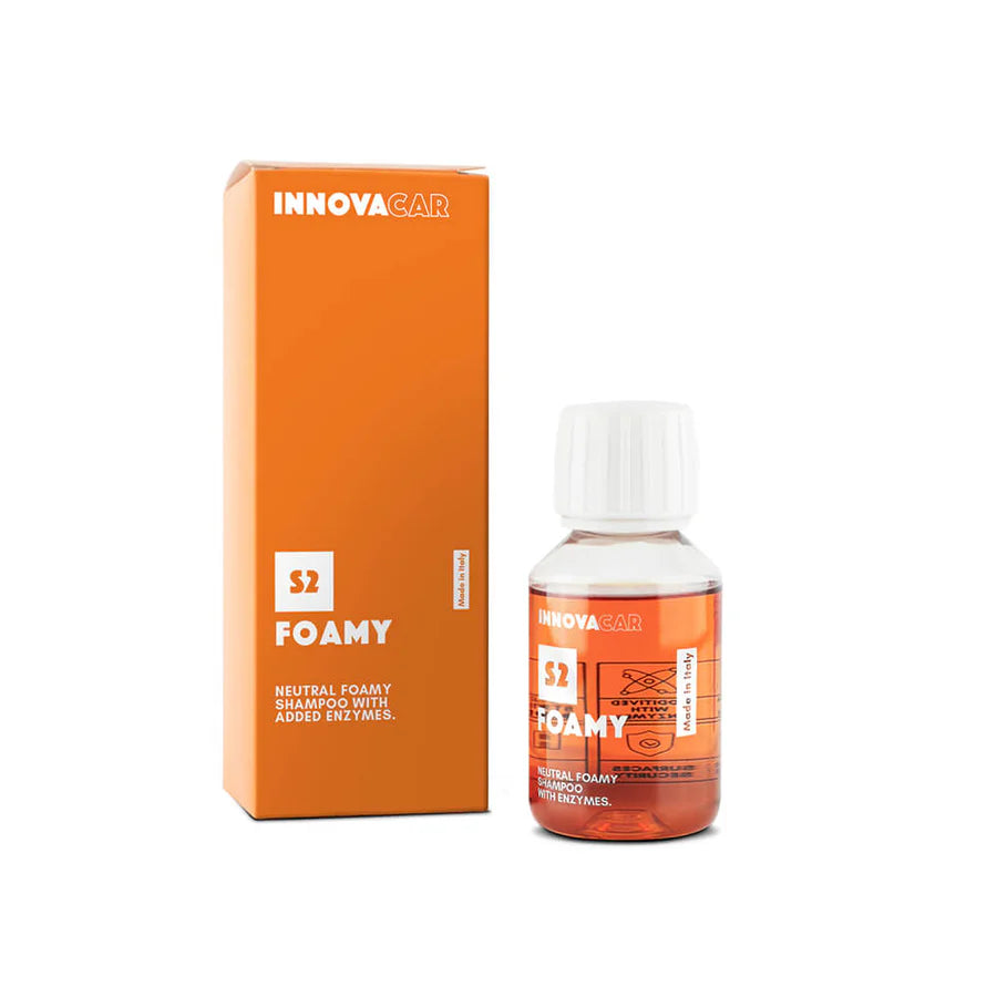 INNOVACAR S2 FOAMY Shampoo flacone 100ml accanto la sua scatola arancio