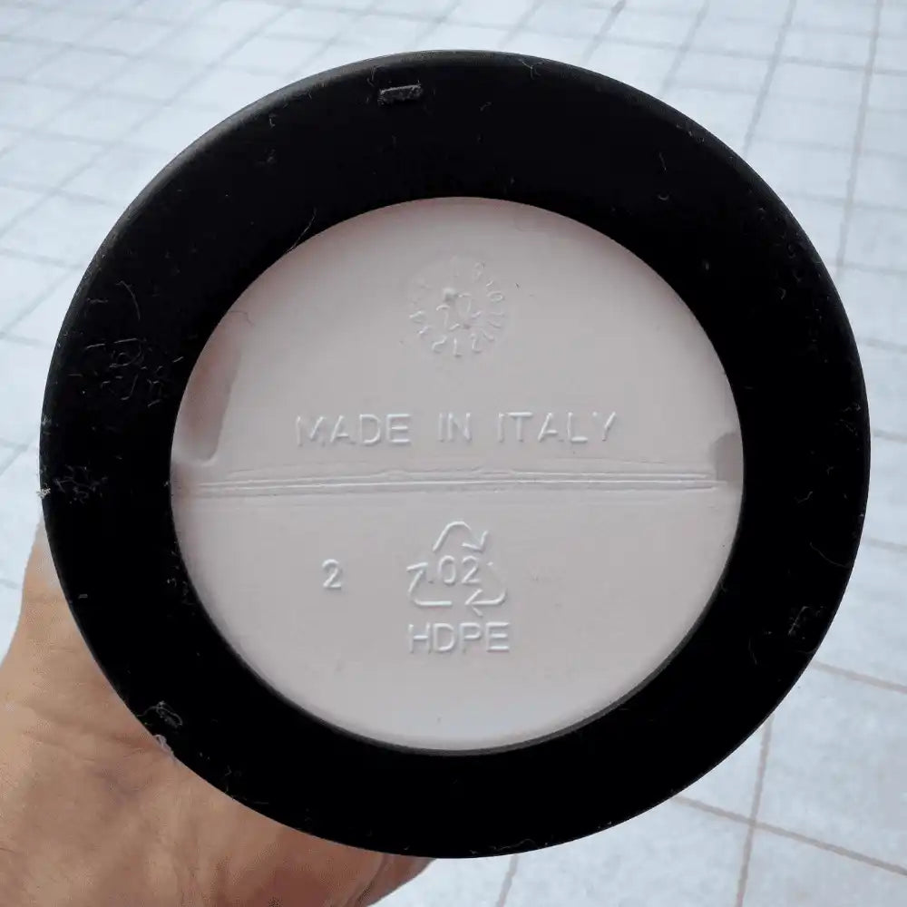 fondo del flacone made in italy